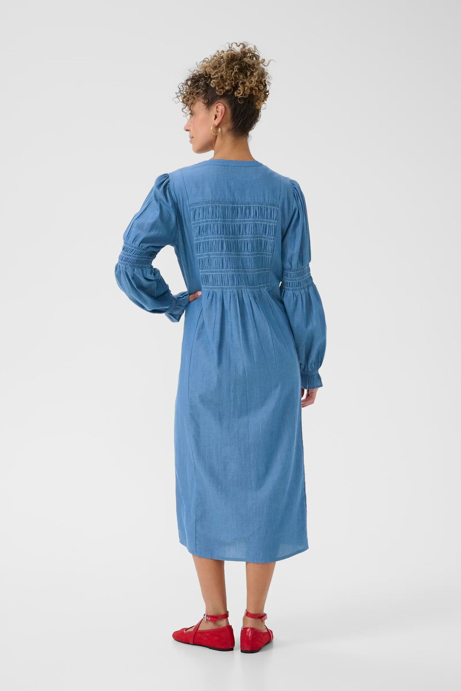 Denimblå midi-kjole fra Cream – Kami