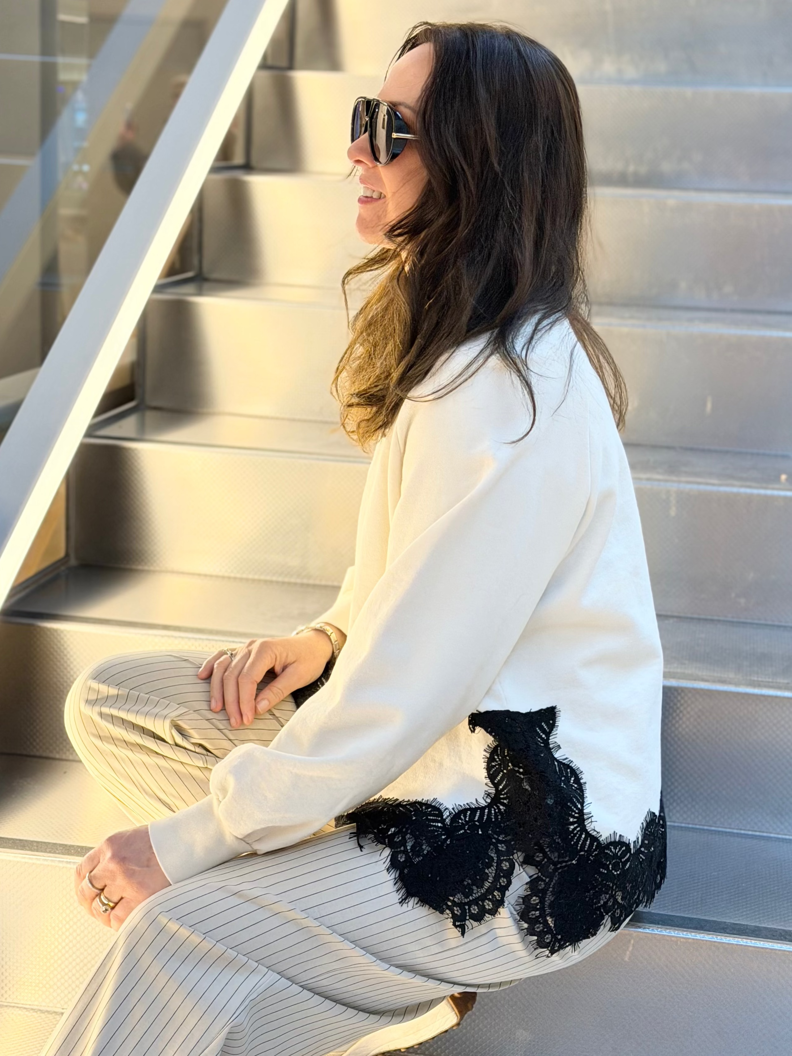Blondekant sweatshirt fra Black Colour – Evy – Black Colour Gensere dame | Kleslykke Oslo Nordstrand