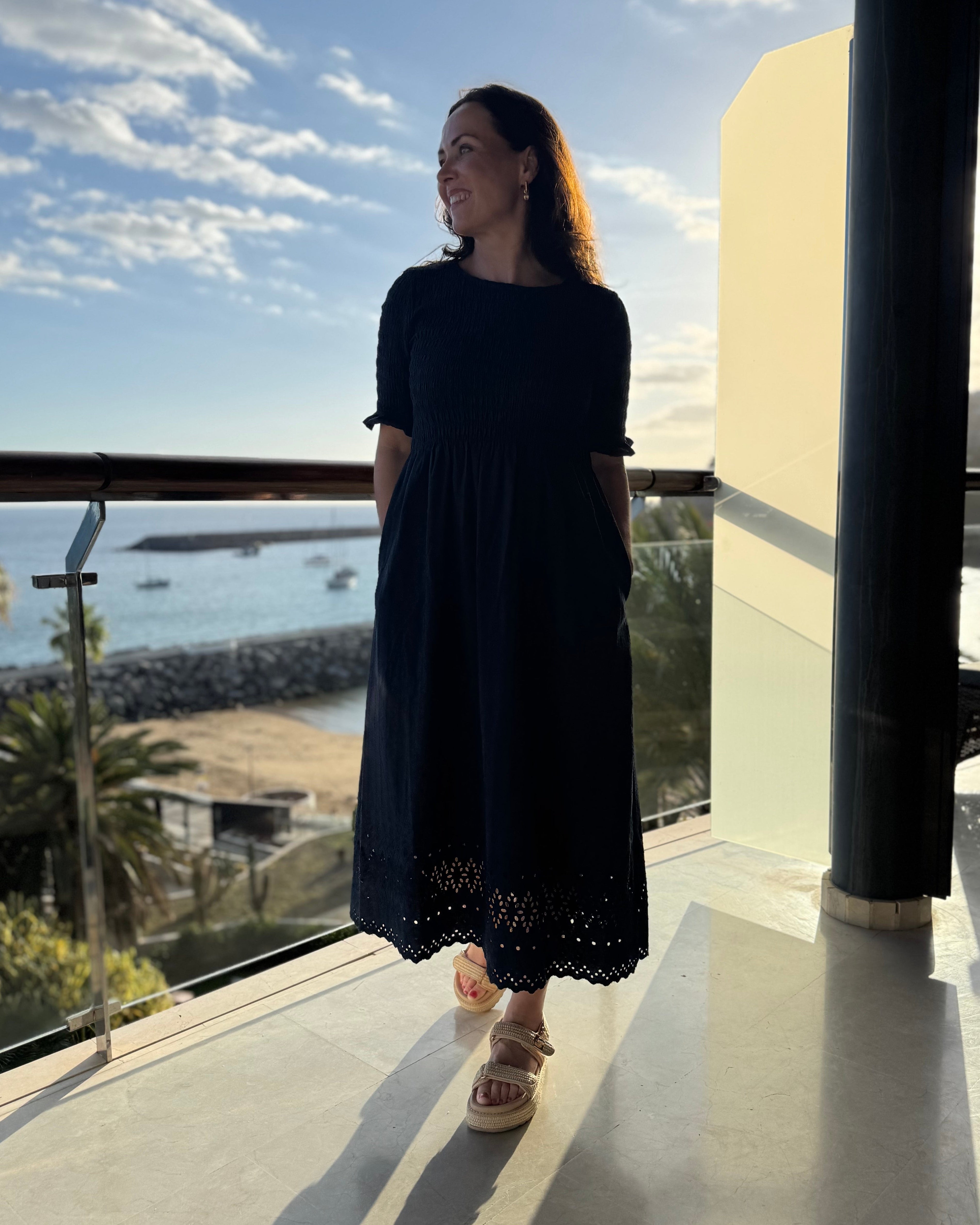 Navy kjole fra Cream – Jana