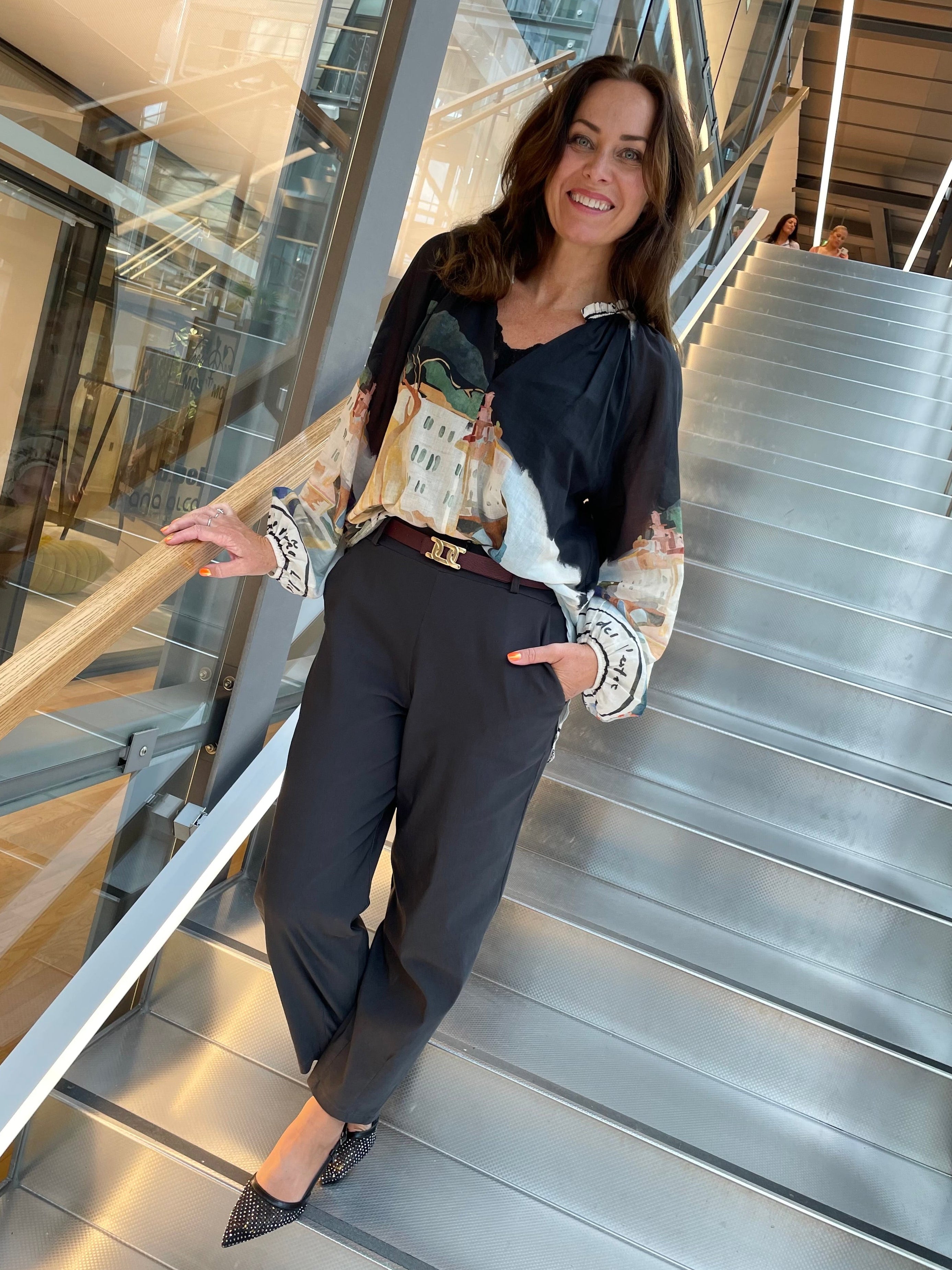Bluse i 100% bomull med trykk fra Black Colour