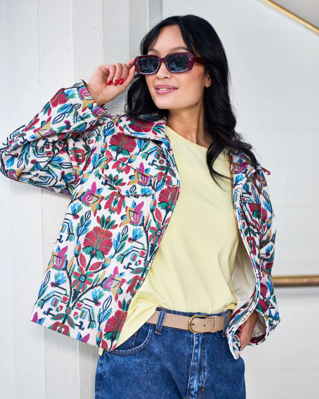 Lilla solbriller fra Black Colour – aviatorstil plum