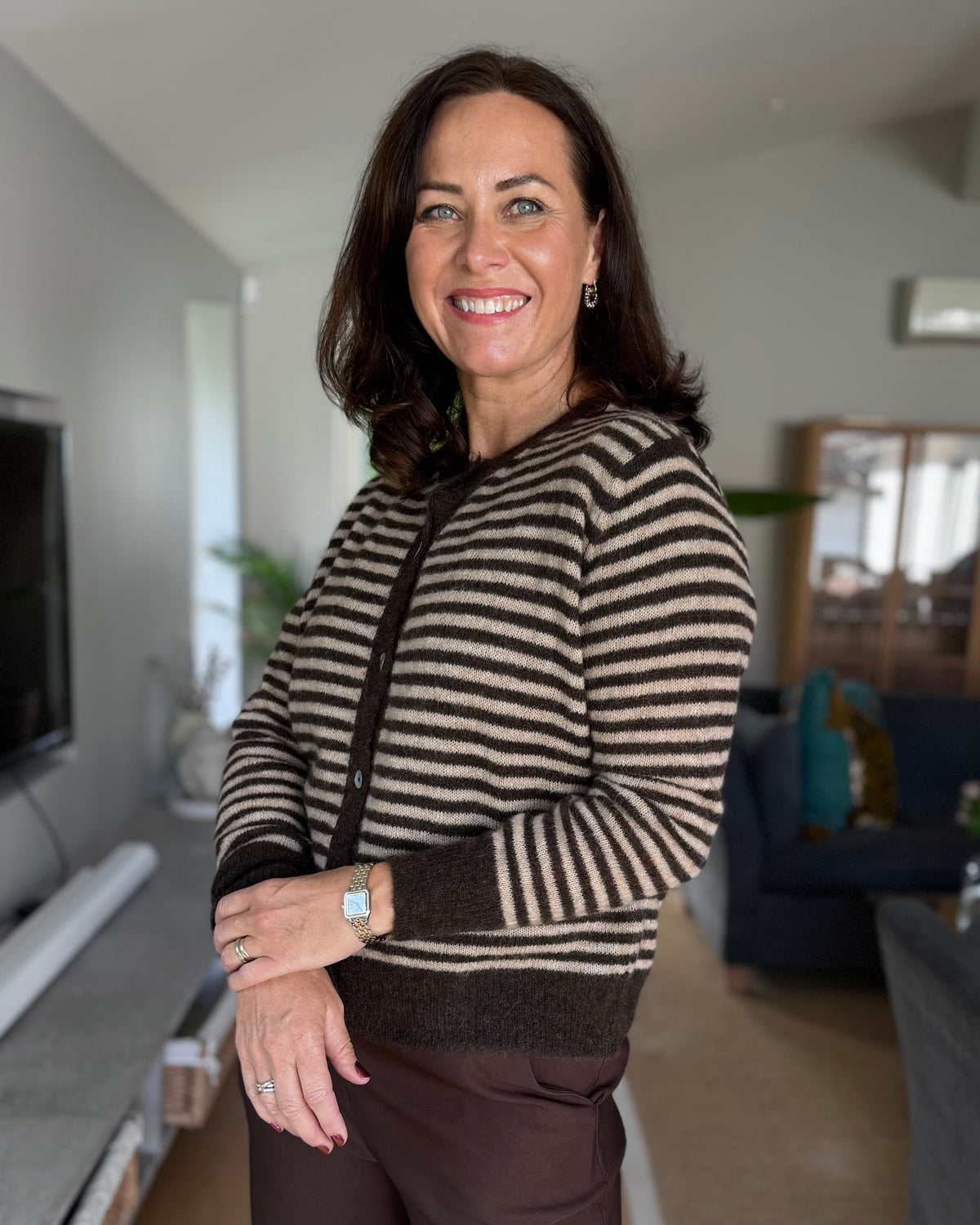 Stripet strikkejakke dame i coffee – Black Colour BCDell i ull og mohair