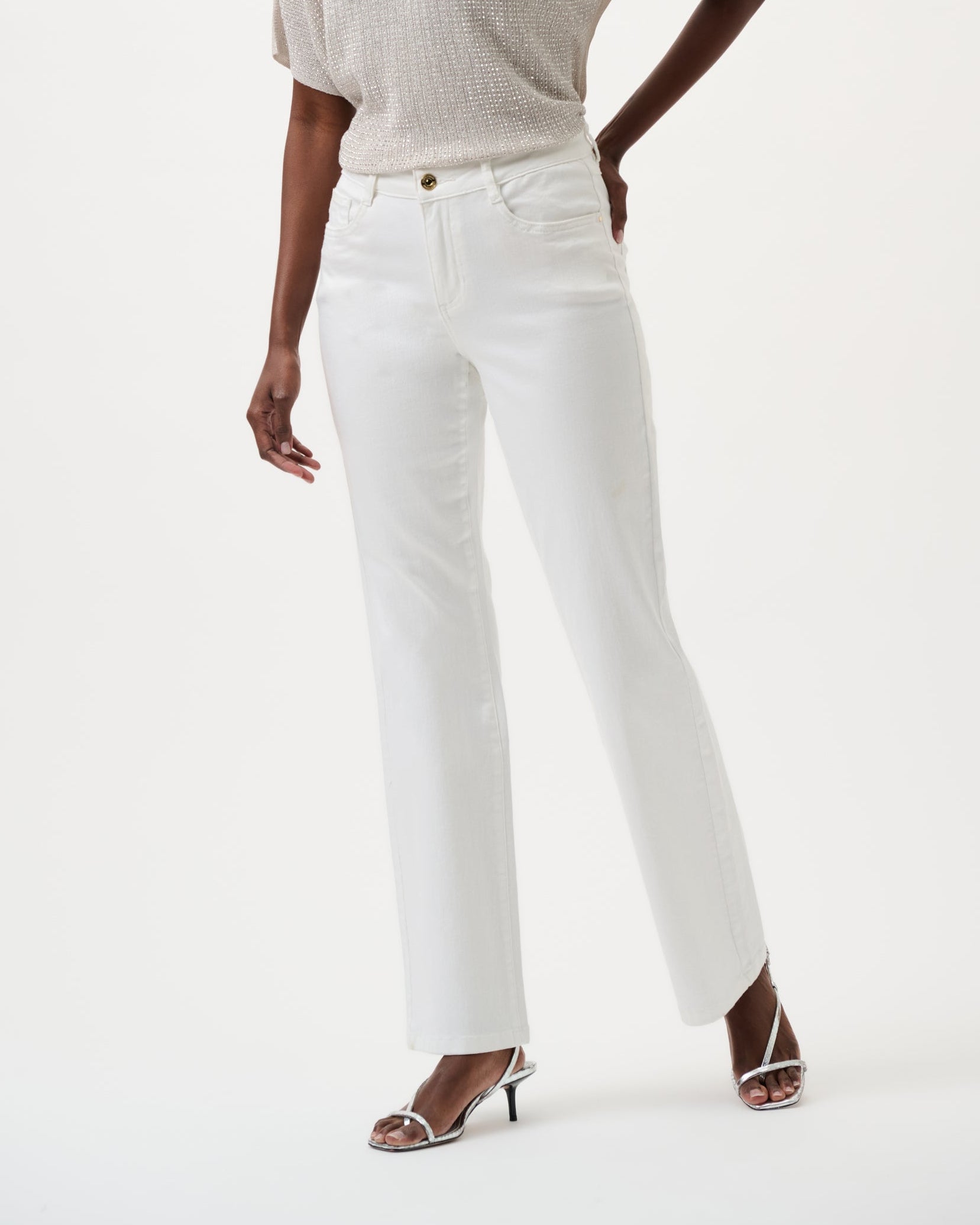 Hvite bootcut jeans dame forfra – Joseph Ribkoff Brooke Bukser dame | Kleslykke Oslo Nordstrand