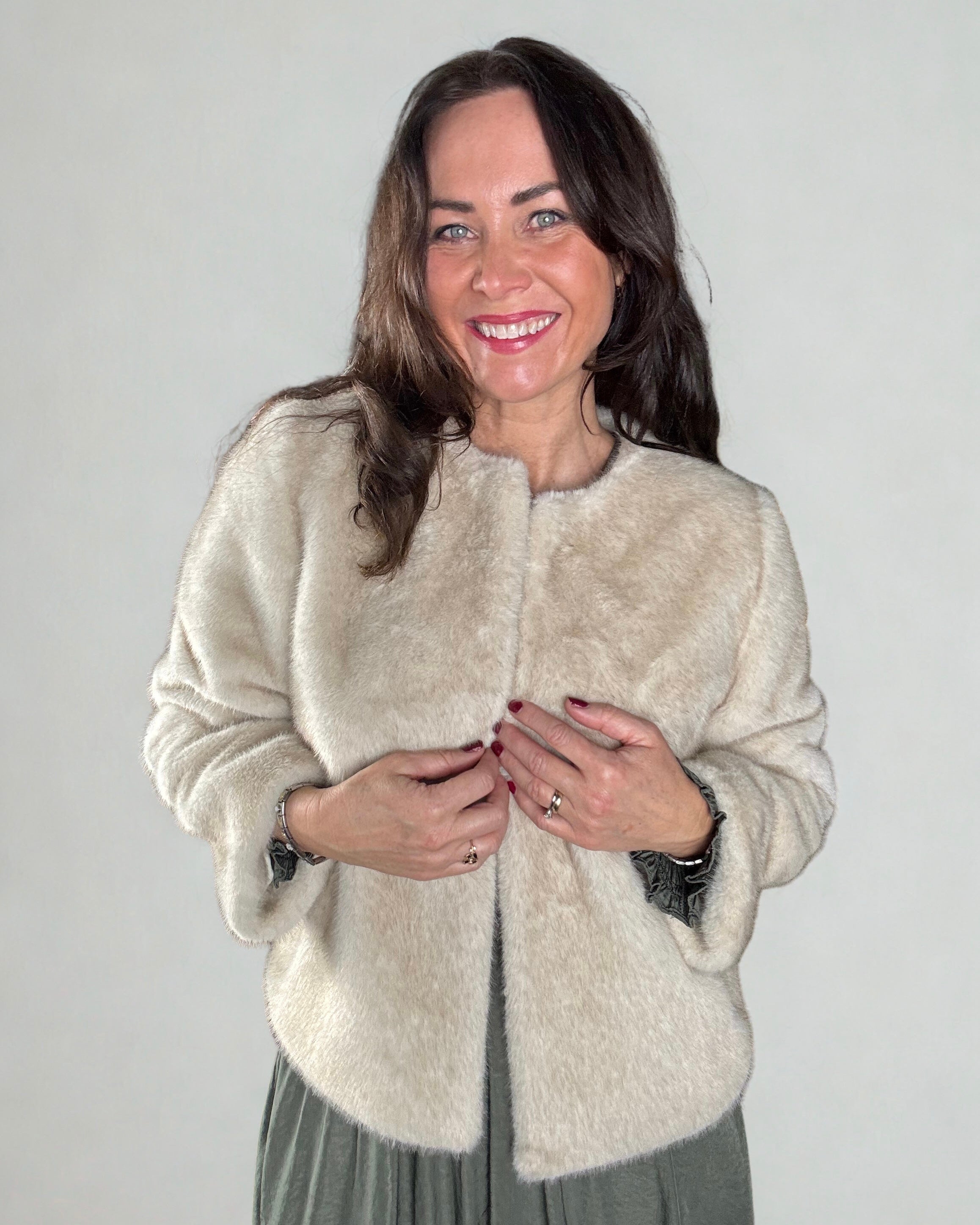 Faux Fur jakke fra danske Micha