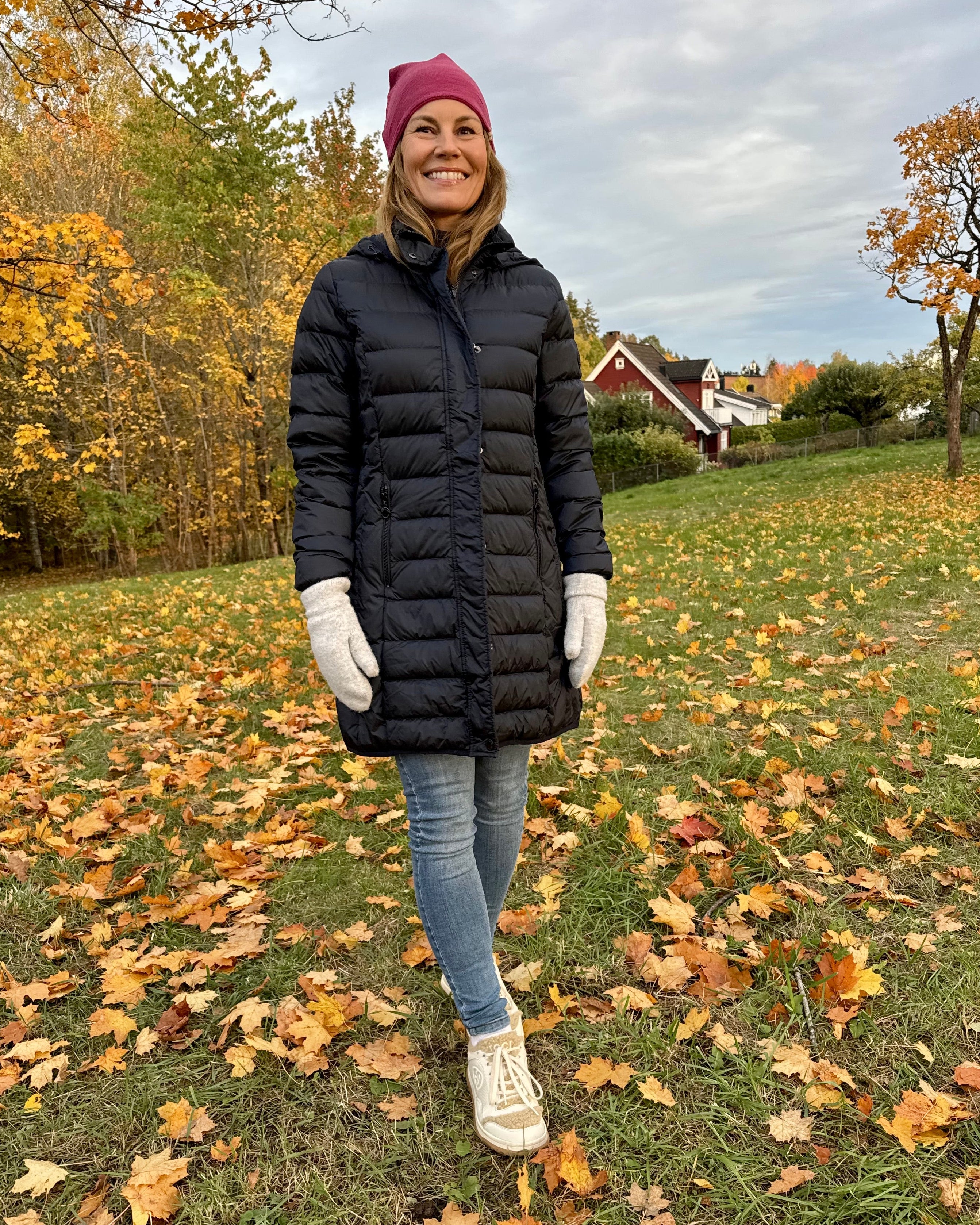 Varm dunjakke med hette fra Normann