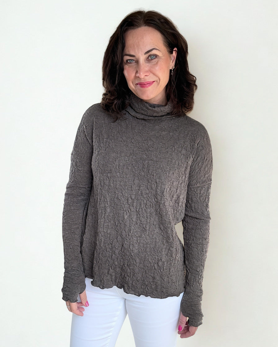By Basics Ullgenser Dame — Bobleull (Bubble Wool) med Rullekrage — 4501 Shirt Wide