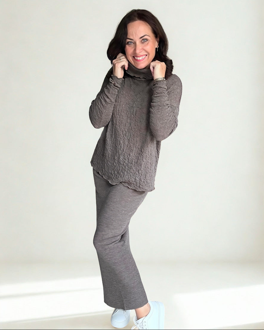 By Basics Ullgenser Dame — Bobleull (Bubble Wool) med Rullekrage — 4501 Shirt Wide